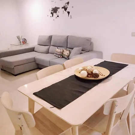 Appartement Gloria 2 *